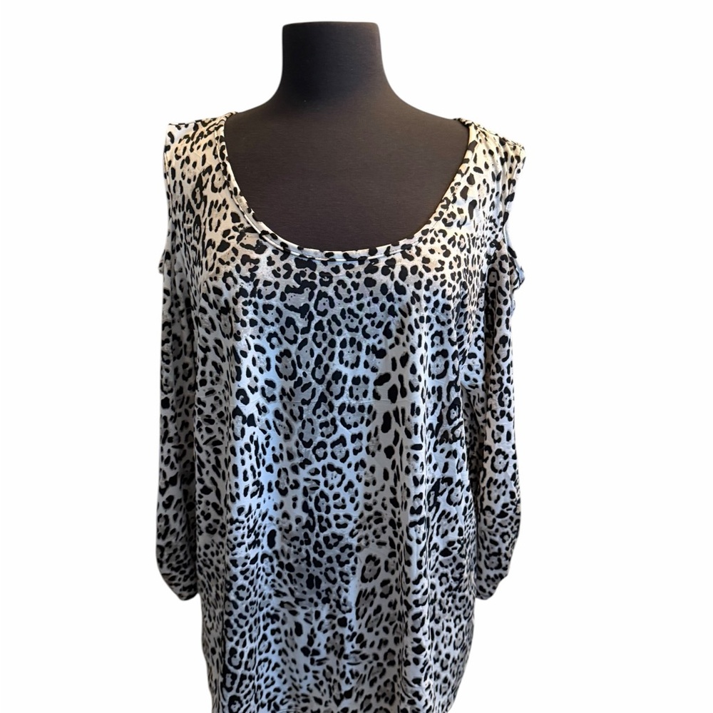 Star Vixen Black  Leopard Print Blouse size  2X